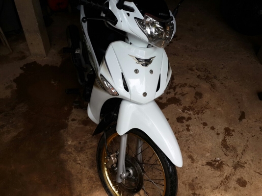 ขายเวฟ 125i สีขาว