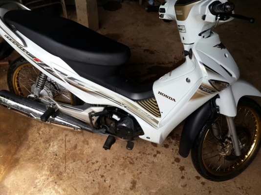 ขายเวฟ 125i สีขาว