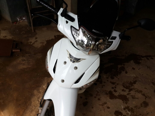 ขายเวฟ 125i สีขาว