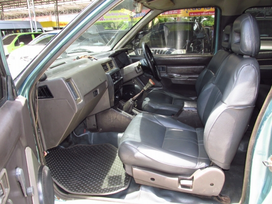 NISSAN BIG-M VAN 3DR 2.5 MT ปี 1991 NISSAN BIG-M VAN 3DR 2.5 MT ปี 1991