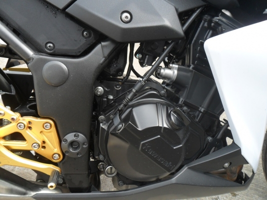 Z250  รุ่นปี 2013 มือเดียว ทะเบียนโอน