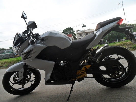 Z250  รุ่นปี 2013 มือเดียว ทะเบียนโอน