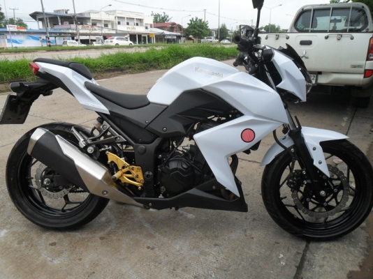 Z250  รุ่นปี 2013 มือเดียว ทะเบียนโอน