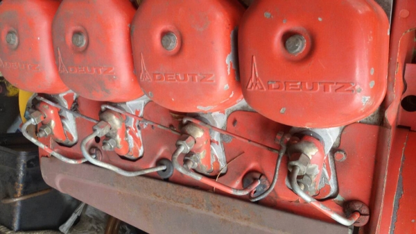 เครื่อง DEUTZ F4L 912