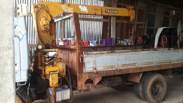 ขายรถเครนNKR110แรง เครน2.5ตัน สภาพพร้อมใช้งาน