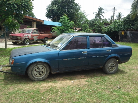 ขายแยกอะไหล่ โตโยต้า ke70หน้าเท ทั้งคัน