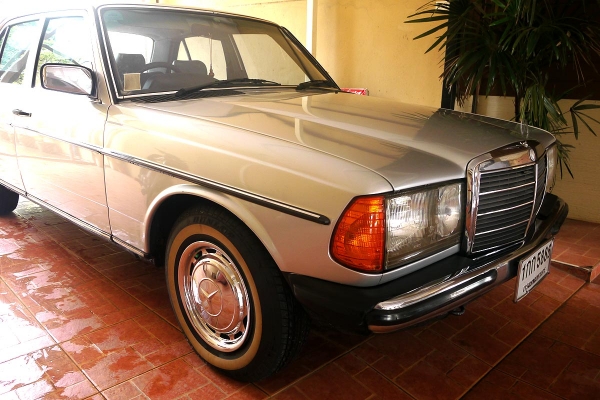 ขาย Benz 300D ดีเซล ออโต้ ขับดีมาก ขาย Benz 300D ดีเซล ออโต้ ขับดีมาก