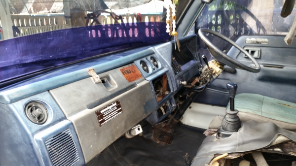 ขายTOYOTA สี่ล้อเล็กรถประกอบ