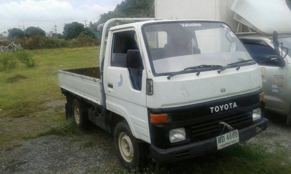 ขายTOYOTA สี่ล้อเล็กรถประกอบ