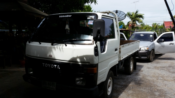 ขายTOYOTA สี่ล้อเล็กรถประกอบ