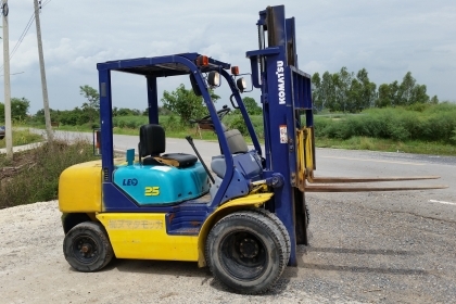 ขายด่วนรถยกKOMATSU FG25-12 ยก2.5ตันเสาสูง3เมตรยางหน้าคู้รถนอกนำเข้ายังไม่เคยใช้งานในเมืองไทยเลย=รุ่นใหม่ขายถูกๆๆ ขายด่วนรถยกKOMATSU FG25-12 ยก2.5ตันเสาสูง3เมตรยางหน้าคู้รถนอกนำเข้ายังไม่เคยใช้งานในเมืองไทยเลย=รุ่นใหม่ขายถูกๆๆ