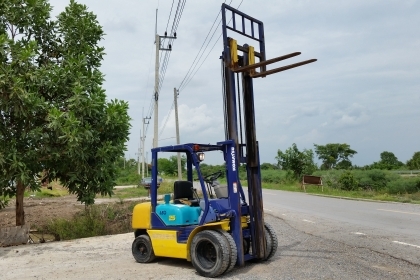 ขายด่วนรถยกKOMATSU FG25-12 ยก2.5ตันเสาสูง3เมตรยางหน้าคู้รถนอกนำเข้ายังไม่เคยใช้งานในเมืองไทยเลย=รุ่นใหม่ขายถูกๆๆ ขายด่วนรถยกKOMATSU FG25-12 ยก2.5ตันเสาสูง3เมตรยางหน้าคู้รถนอกนำเข้ายังไม่เคยใช้งานในเมืองไทยเลย=รุ่นใหม่ขายถูกๆๆ