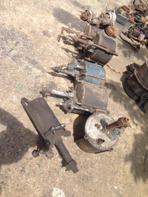 ขายอะไหล่รถหลายรายการ ตามรูปภาพ ถามราคาได้ครับ