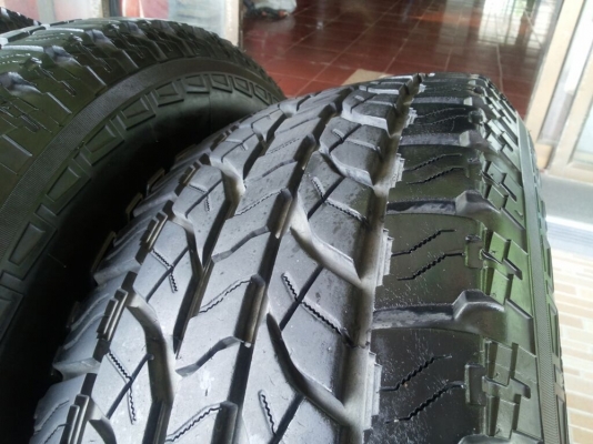 ยาง yokohama geolandar a/t-s 265/70/16 ดอกหนาเกือบเท่ายางใหม่