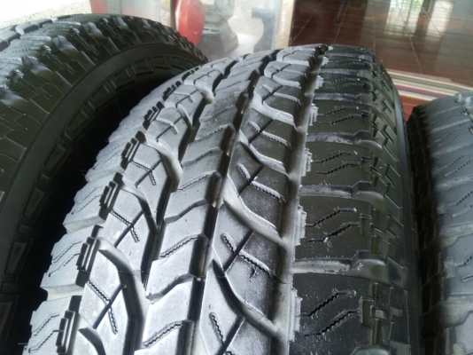 ยาง yokohama geolandar a/t-s 265/70/16 ดอกหนาเกือบเท่ายางใหม่