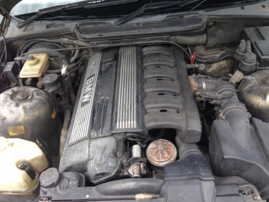 ขายBM325i เครื่อง6สูบ ปี93 เครื่องดียังไม่เคยติดแก๊สเอกสารจดทะเบียนใหม่ให้ ต่อภาษีพร้อมครับ แอร์เย็นเจี้ยว ขาย 98000 บาท