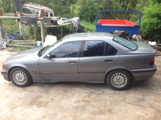 ขายBM325i เครื่อง6สูบ ปี93 เครื่องดียังไม่เคยติดแก๊สเอกสารจดทะเบียนใหม่ให้ ต่อภาษีพร้อมครับ แอร์เย็นเจี้ยว ขาย 98000 บาท