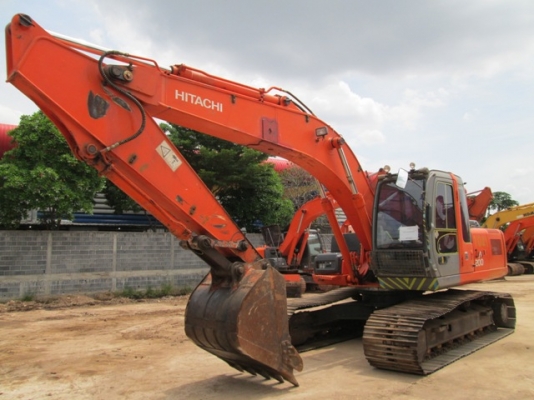 ขายรถขุดมือสอง ฮิตาชิ