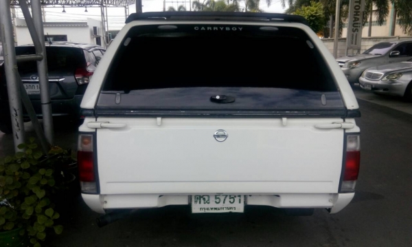 05 NISSAN FRONTIER ตอนเดียว หน้าการ์ตูน เปลี่ยนเครื่องเป็นTOYOTA 2JZ เกียรออโต้ สภาพดี เครื่องดี ขับดี รถพร้อมใช้ ติดแก๊สLPG