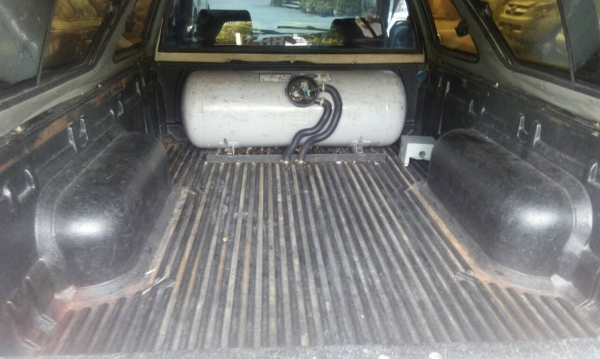 05 NISSAN FRONTIER ตอนเดียว หน้าการ์ตูน เปลี่ยนเครื่องเป็นTOYOTA 2JZ เกียรออโต้ สภาพดี เครื่องดี ขับดี รถพร้อมใช้ ติดแก๊สLPG