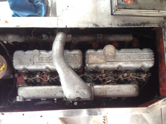 ขายรถบัส12 เมตร เครื่องนิสสันเทอร์โบ 270 แรง พัดลมแซสซีเบ็นช์54ที่นั่ง ทะเบียนขาดปี56 ต่อใหม่ได้เลยครับ ขายถูก 175000 บาท เครื่องดีแซสซีสวยครับมาลองขับดูก่อนครับ