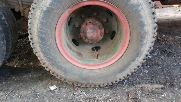 **530,000 บ.ต่อรอง/// 10ล้อ HINO ZM-285แรง 2เพลาดั้ม **ขาย HINO EP100-285 HP 10ล้อ2เพลาดั้มเหล็ก พร้อมใช้ ราคาเบา HINO ZM300 เครื่องEP100-TC 285แรง เกียร์-EATON เครื่องดี เทอโบ แน่น แรง เกียร์ดี ไม่หลุด ครับ ช่วงล่างดี แน่น คัสซีสวย ไม่ผุ เสริมเหล็กหนา-บน