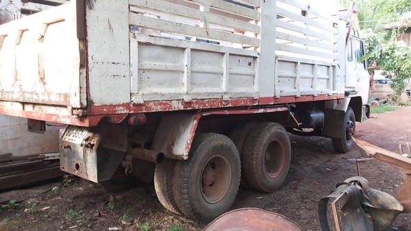 **530,000 บ.ต่อรอง/// 10ล้อ HINO ZM-285แรง 2เพลาดั้ม **ขาย HINO EP100-285 HP 10ล้อ2เพลาดั้มเหล็ก พร้อมใช้ ราคาเบา HINO ZM300 เครื่องEP100-TC 285แรง เกียร์-EATON เครื่องดี เทอโบ แน่น แรง เกียร์ดี ไม่หลุด ครับ ช่วงล่างดี แน่น คัสซีสวย ไม่ผุ เสริมเหล็กหนา-บน