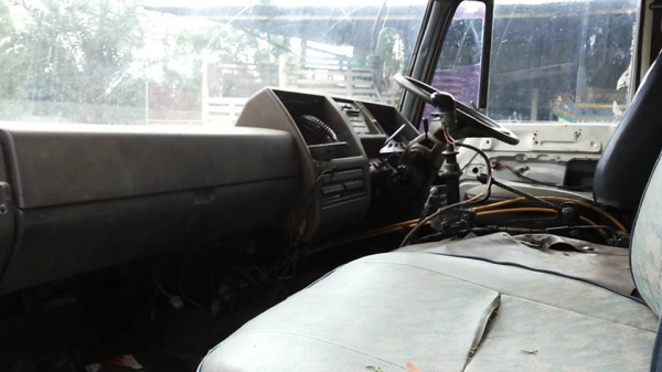 **530,000 บ.ต่อรอง/// 10ล้อ HINO ZM-285แรง 2เพลาดั้ม **ขาย HINO EP100-285 HP 10ล้อ2เพลาดั้มเหล็ก พร้อมใช้ ราคาเบา HINO ZM300 เครื่องEP100-TC 285แรง เกียร์-EATON เครื่องดี เทอโบ แน่น แรง เกียร์ดี ไม่หลุด ครับ ช่วงล่างดี แน่น คัสซีสวย ไม่ผุ เสริมเหล็กหนา-บน