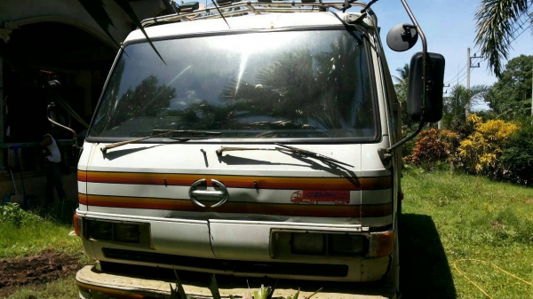 หกล้อดั๊มพ์ HINO FB 120แรง พร้อมใช้ เล่มทะเบียนพร้อม