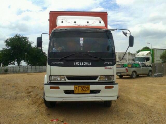 ขาย 6 ล้อตู้10บาน 200แรงม้า ปี47