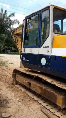 ขายรถแบคโฮ KOMATSU PC120-5 หัวกระแทกกับบุ้งกี๋ เอกสารอินวอย ระบบไฟเต็ม ราคา 850000