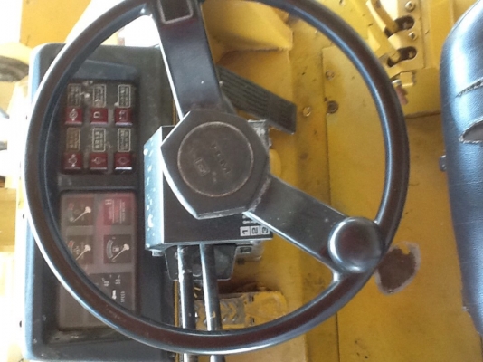 ขายรถตัก TCM 830 สภาพพร้อมใช้งาน