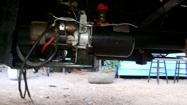 ืขายรถบรรทุกหกล้อhino,km100แรง240x560พร้อมใช้ส่งฟรี