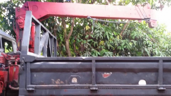 ขาย10ล้อ1เพลา FL3H 195 เครน3 5ตัน 4ปอก สภาพพร้อมใช้งาน แชชซีสวยเครื่องดี ทะเบียนพร้อมโอน