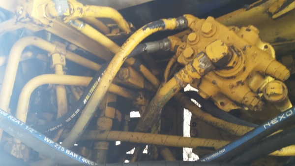 ขาย PC 60-6 สวยๆ แอร์หนาว เอกสารอินวอยน์ ไฟฟ้าครบระบบดีมาก