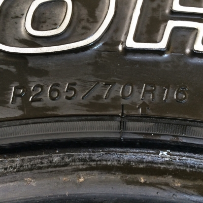 ขายยาง yokohama at 265/70/16 ปลายปี 11 สวยๆครับ ขายยาง yokohama at 265/70/16 ปลายปี 11 สวยๆครับ