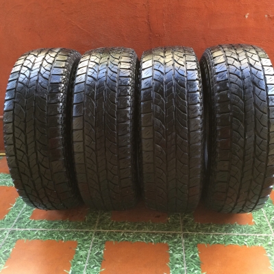 ขายยาง yokohama at 265/70/16 ปลายปี 11 สวยๆครับ