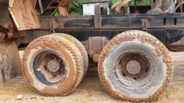 ขายด่วนไอ้หลงโบ2เพลาดั้ม220แรงสภาพพร้อมใช้สุดๆมีระบบลำโพงลากลูกเรียบร้อยราคาเบาๆโทร0843923995 ขายด่วนไอ้หลงโบ2เพลาดั้ม220แรงสภาพพร้อมใช้สุดๆมีระบบลำโพงลากลูกเรียบร้อยราคาเบาๆโทร0843923995