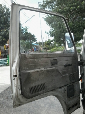 ขาย6ล้อNPR ติดเครน TADANO 2.5ตัน 3ปลอก2ชักรถเดิมๆ