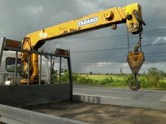 ขาย6ล้อNPR ติดเครน TADANO 2.5ตัน 3ปลอก2ชักรถเดิมๆ