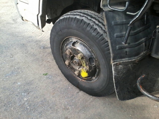 ขาย6ล้อNPR ติดเครน TADANO 2.5ตัน 3ปลอก2ชักรถเดิมๆ