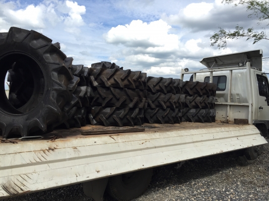 ขายเหมายางรถไถใหม่เบอร์ 13.6-26  4คู่ราคาพิเศษสุดๆ