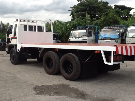 ซื้อขายรถบรรทุกสิบล้อพื้นเรียบฮีโน่พร้อมใช้งาน