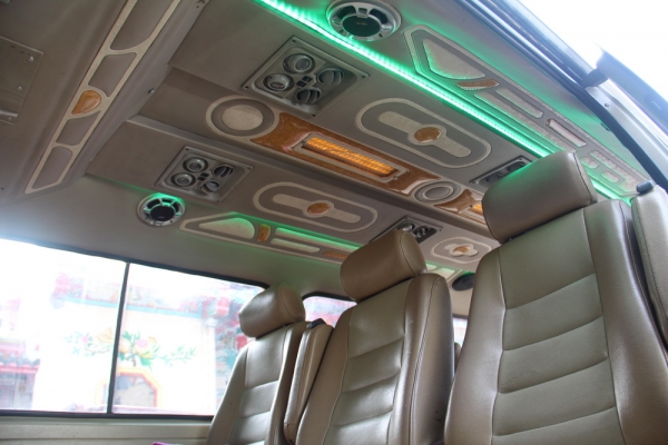 ขายรถตู้นิสสันแออแวน e24 bd 30