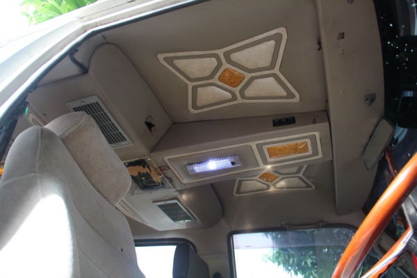 ขายรถตู้นิสสันแออแวน e24 bd 30