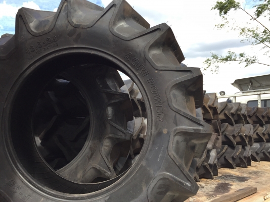 ขายยางรถไถใหม่เบอร์ 13.6-26 ยกคู่ อยากได้ราคาส่งโทรคุยกันครับ