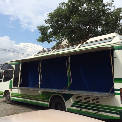 รถโมบาย บัส มิตซูบิชิ 6ล้อ