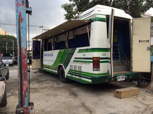 รถโมบาย บัส มิตซูบิชิ 6ล้อ