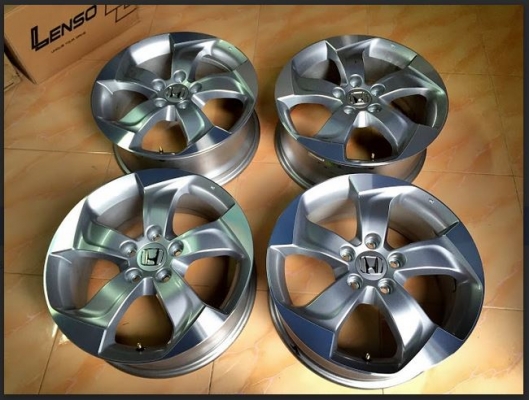 ขายล้อแม็ก HONDA HR-V  ขอบ 17"  ถอดจากป้ายแดงวันรับรถ