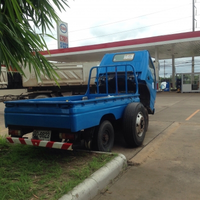 ขายครับ ขายครับ 4 ล้อกลางสวยสวย เครื่องดีคัสซีงามๆราคาเบาเบา ขายครับ ขายครับ 4 ล้อกลางสวยสวย เครื่องดีคัสซีงามๆราคาเบาเบา